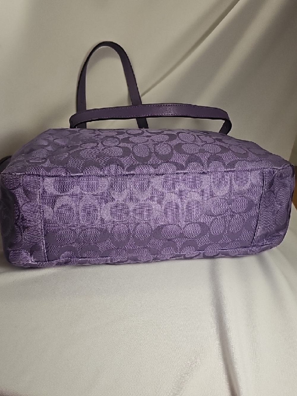 Coach Purple Signature Tote with Matching Wallet and Checkbook Cover - Picture 6 of 16